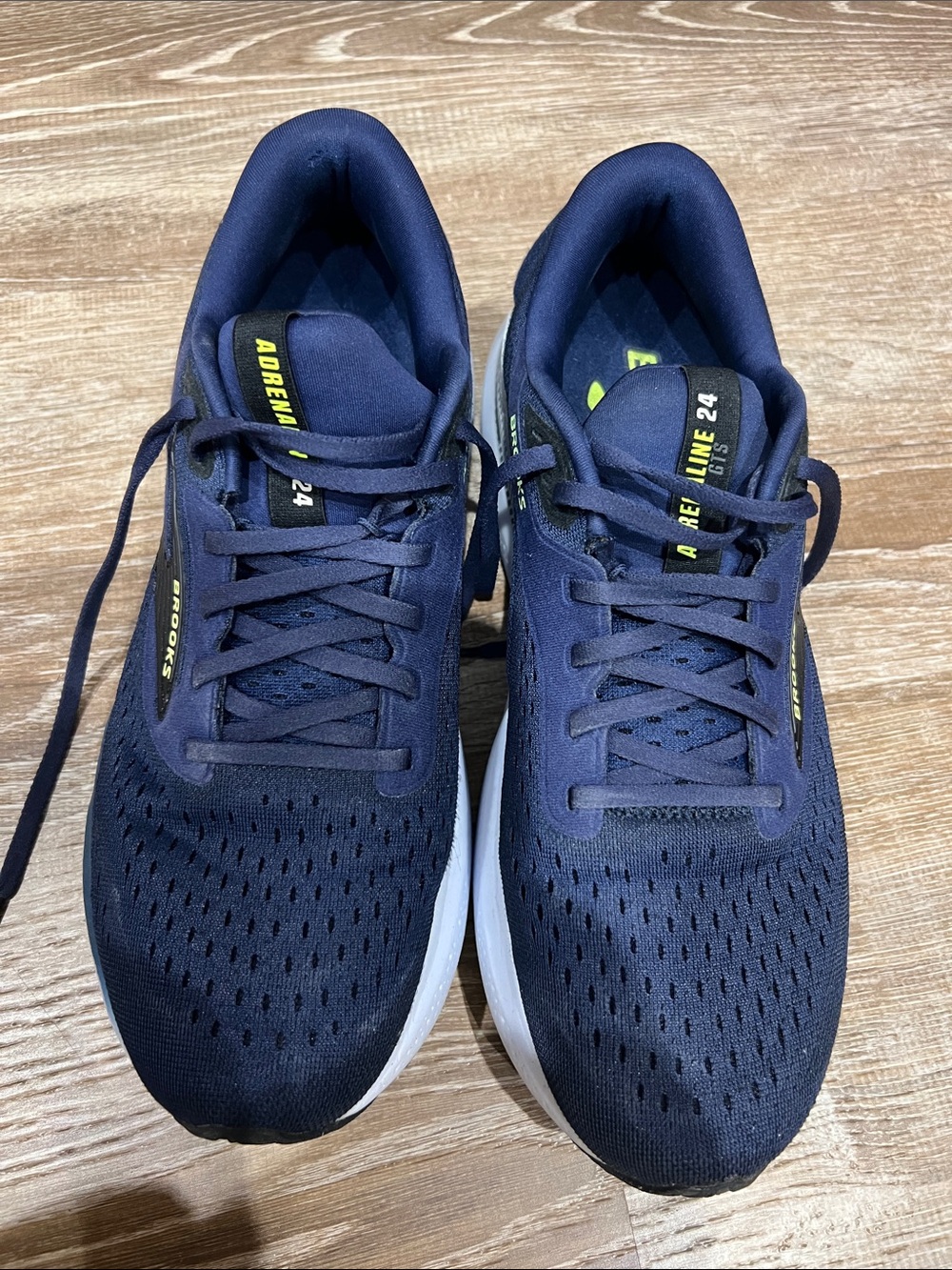 Brooks Adrenaline 24 GTS, size 10.5